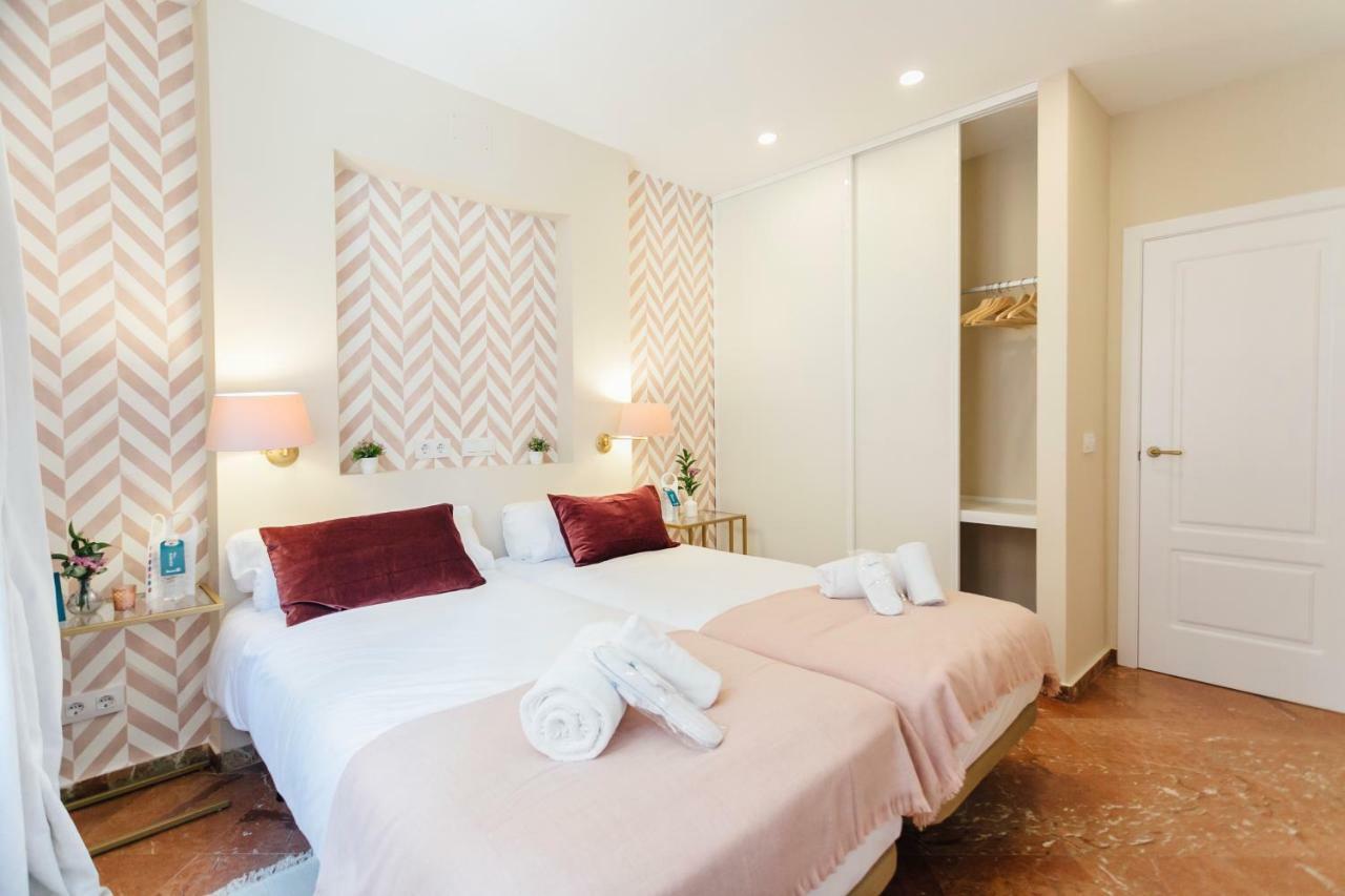 Stylish And Wide- 3Bdr 3Bth- Los Remedios Sevilla Buitenkant foto