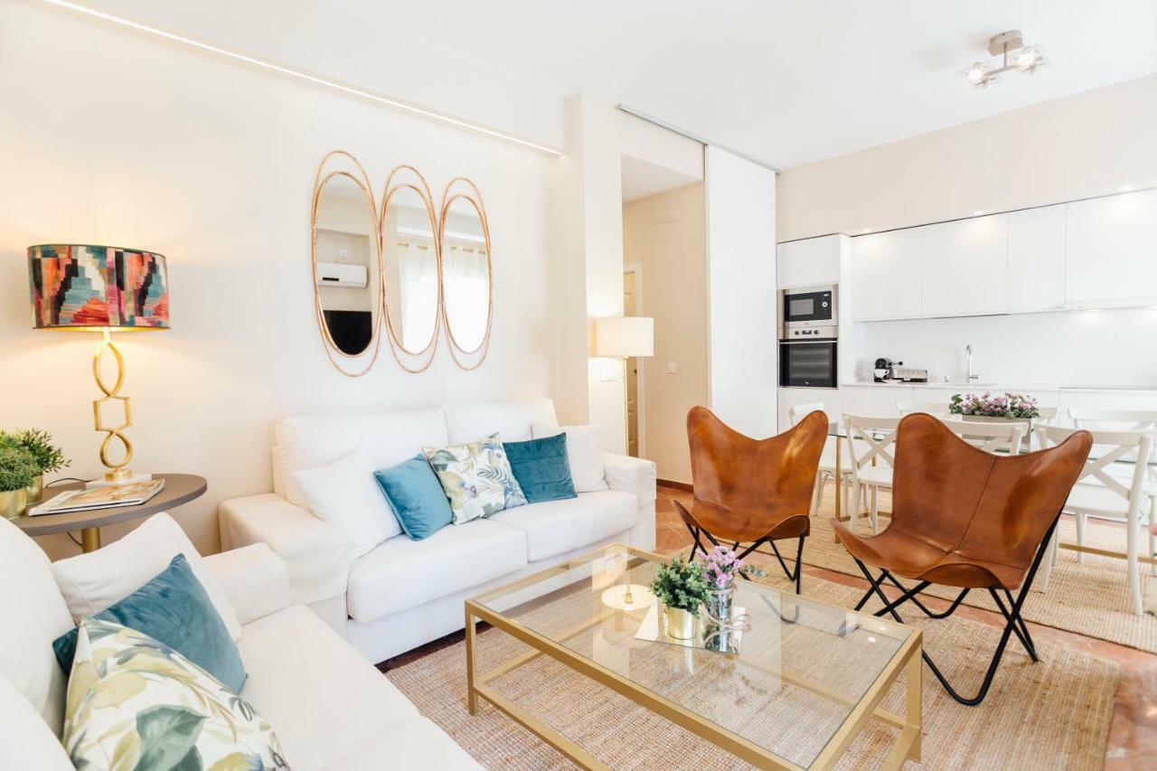 Stylish And Wide- 3Bdr 3Bth- Los Remedios Sevilla Buitenkant foto
