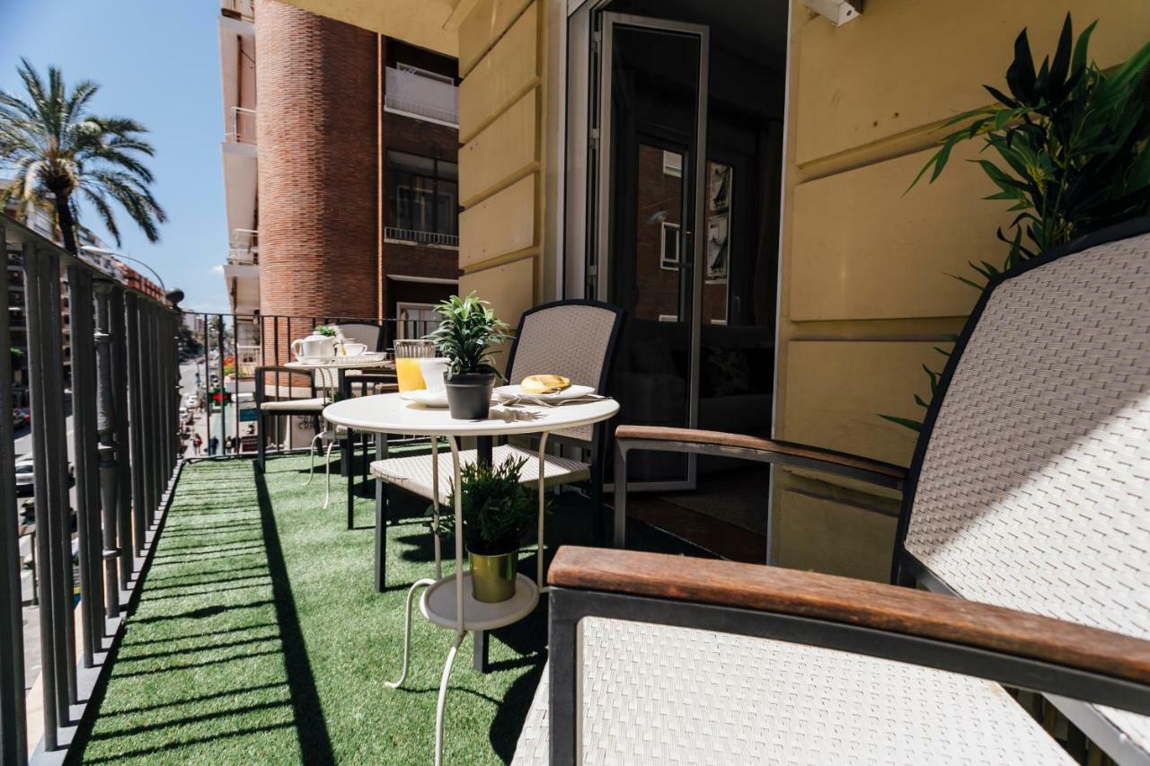 Stylish And Wide- 3Bdr 3Bth- Los Remedios Sevilla Buitenkant foto
